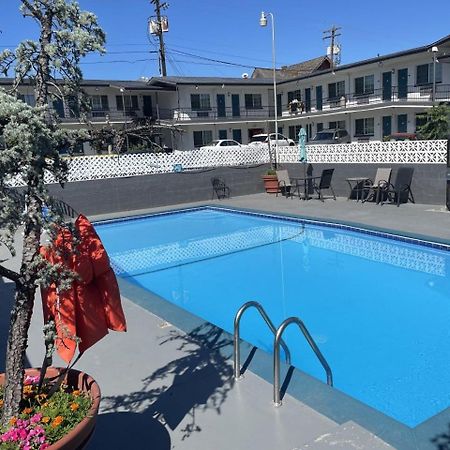 Downtown Inn Wenatchee Bagian luar foto