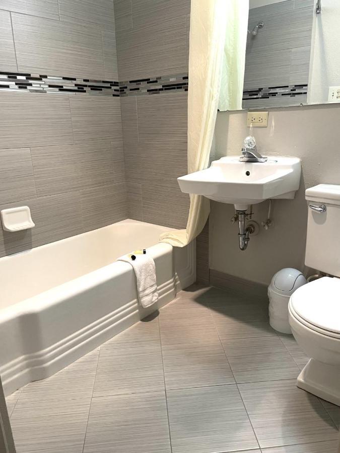Downtown Inn Wenatchee Bagian luar foto