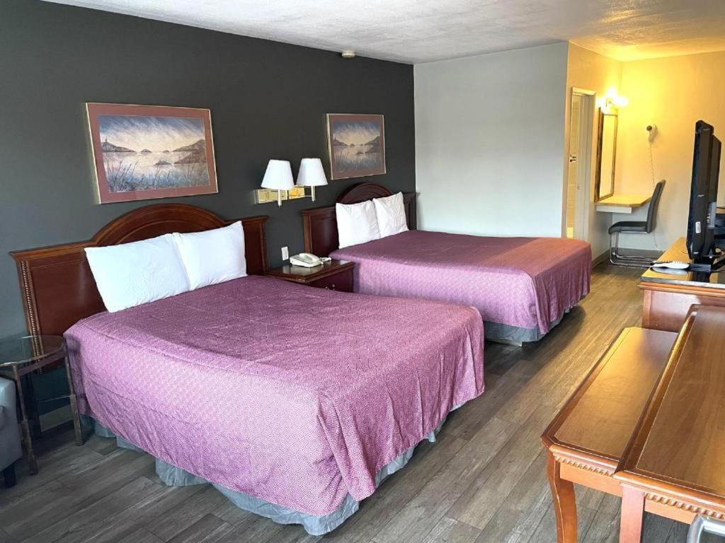 Downtown Inn Wenatchee Bagian luar foto